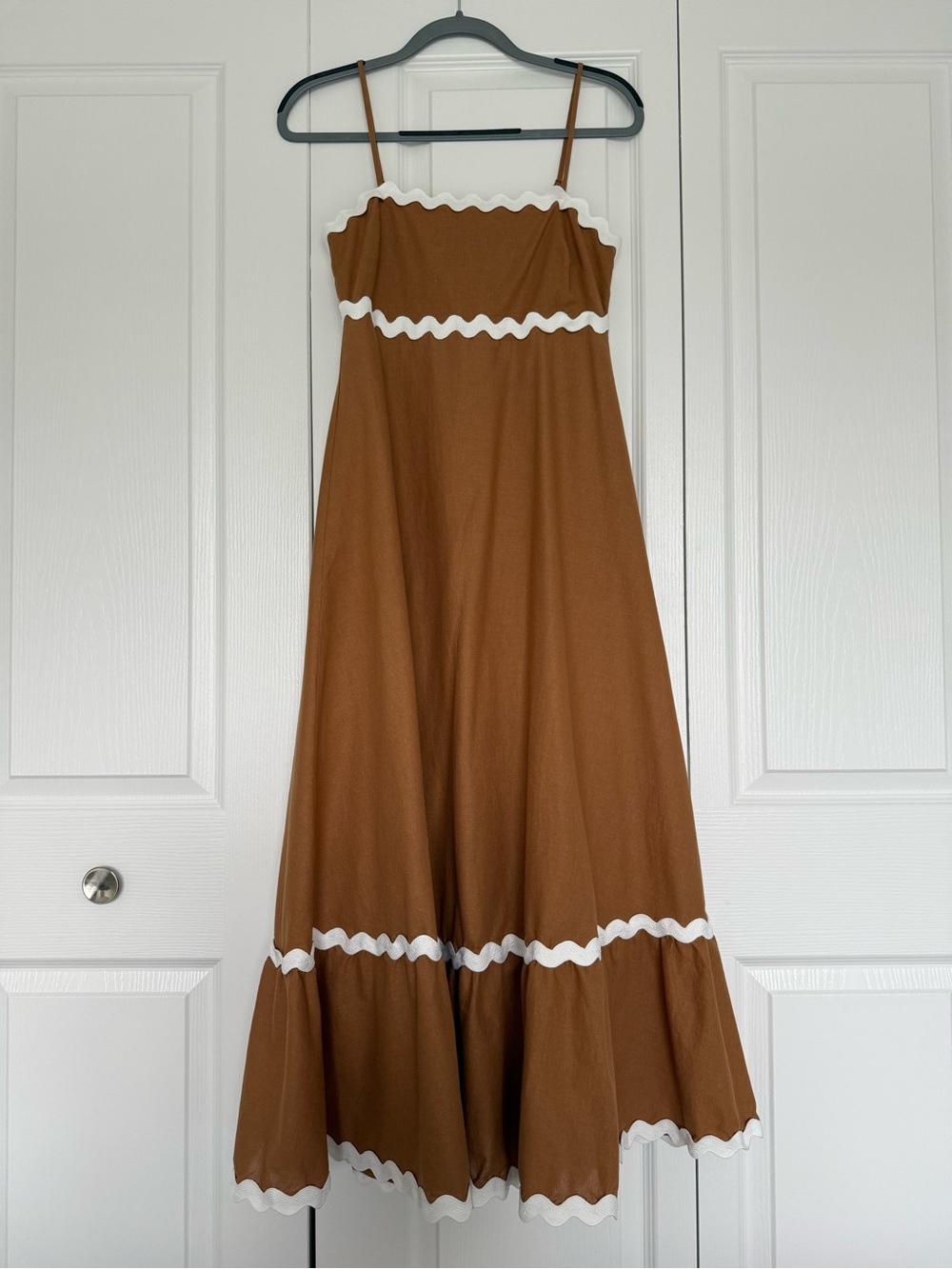 NWOT Petal & Pup Women’s Yana Maxi Dress - M - Picture 5 of 15